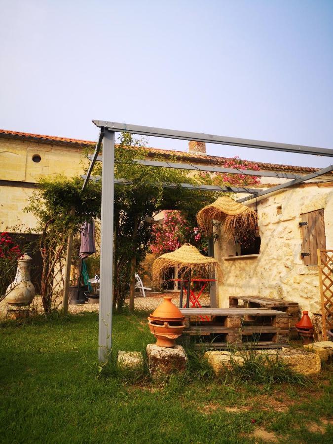 Maison De Campagne Proche Libourne Saint-Denis-de-Pile Εξωτερικό φωτογραφία